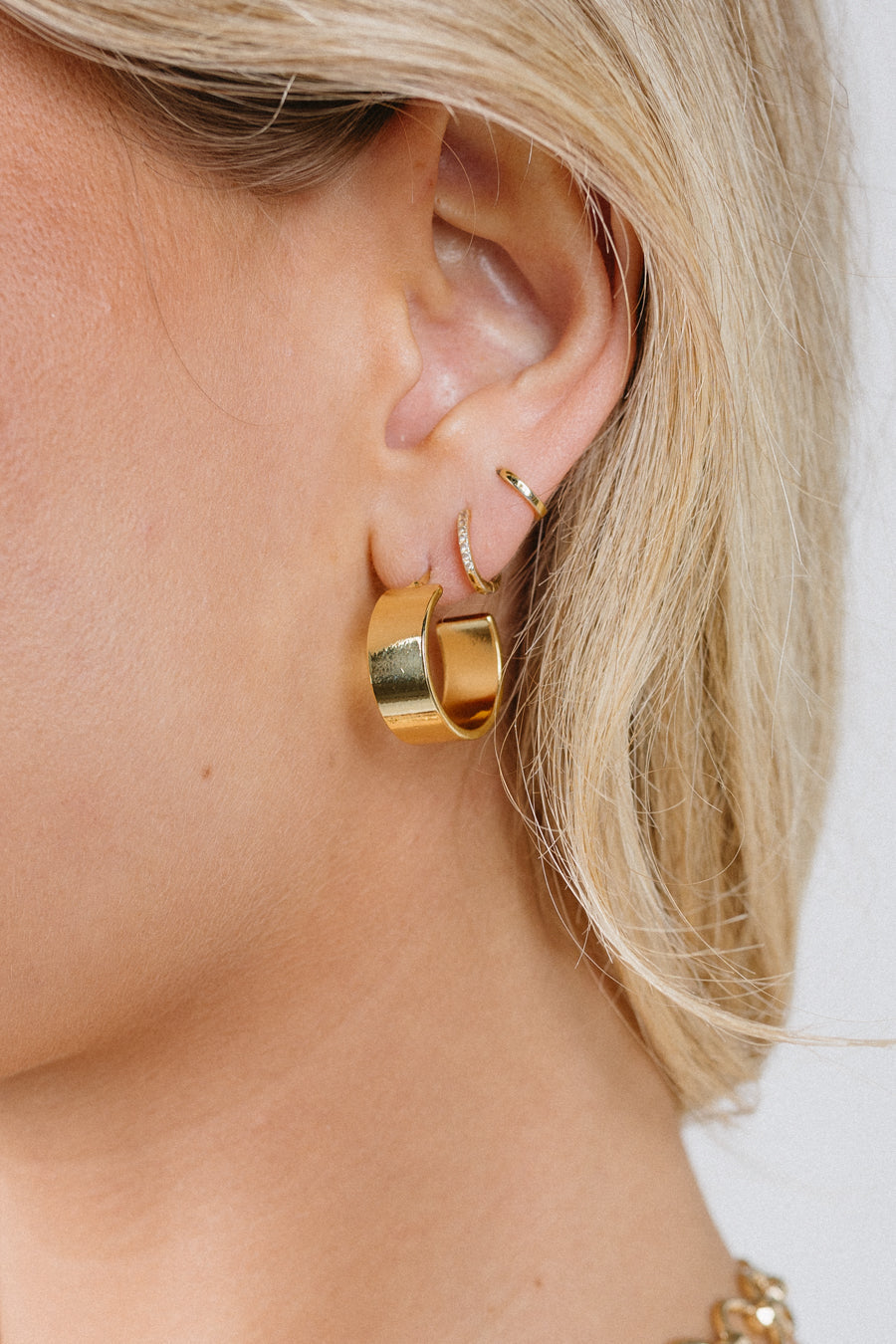 Cerchi in oro massiccio