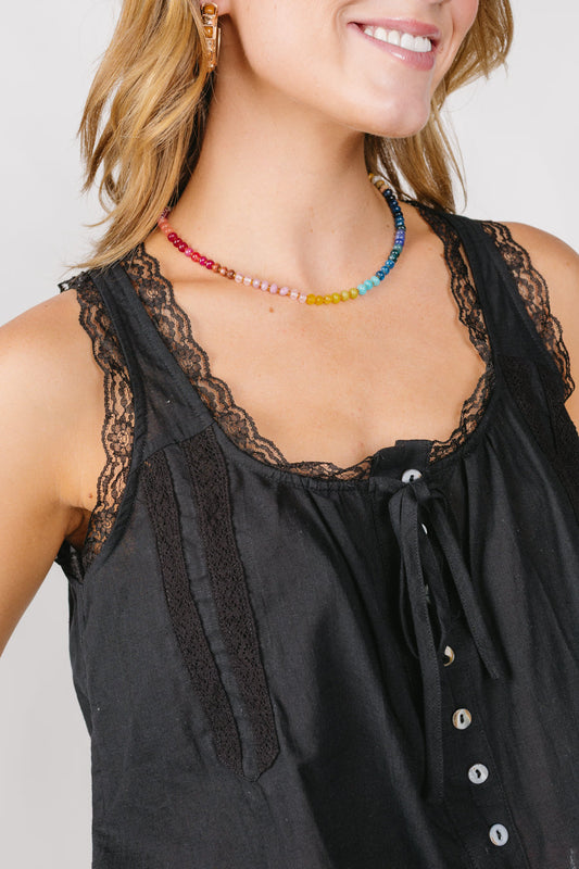 Collana ricca di colori