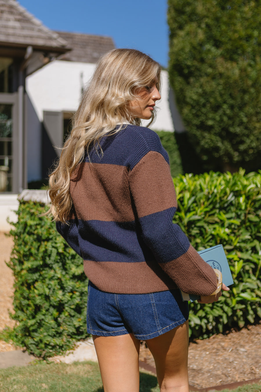 Maglione By the Book