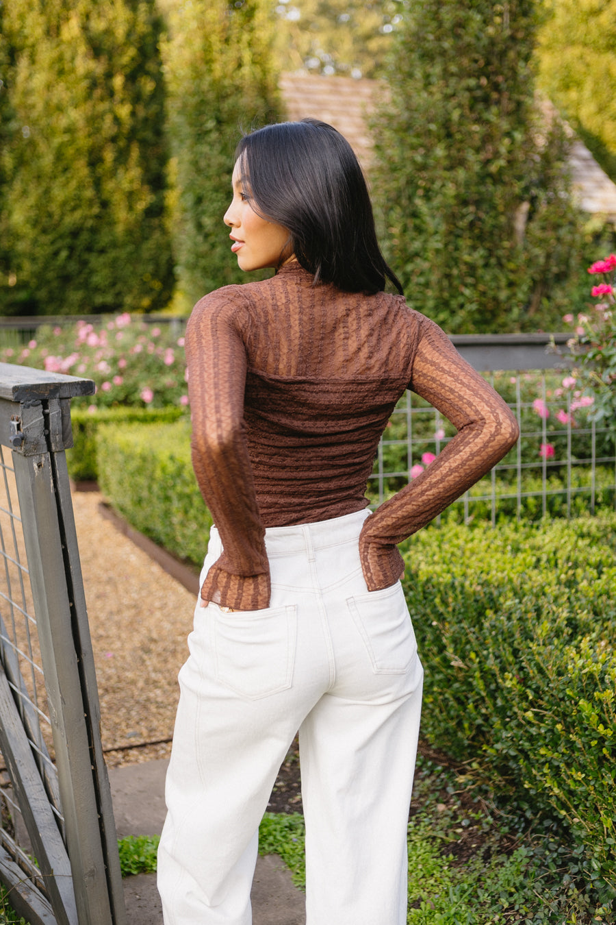 Body con scritta sul muro