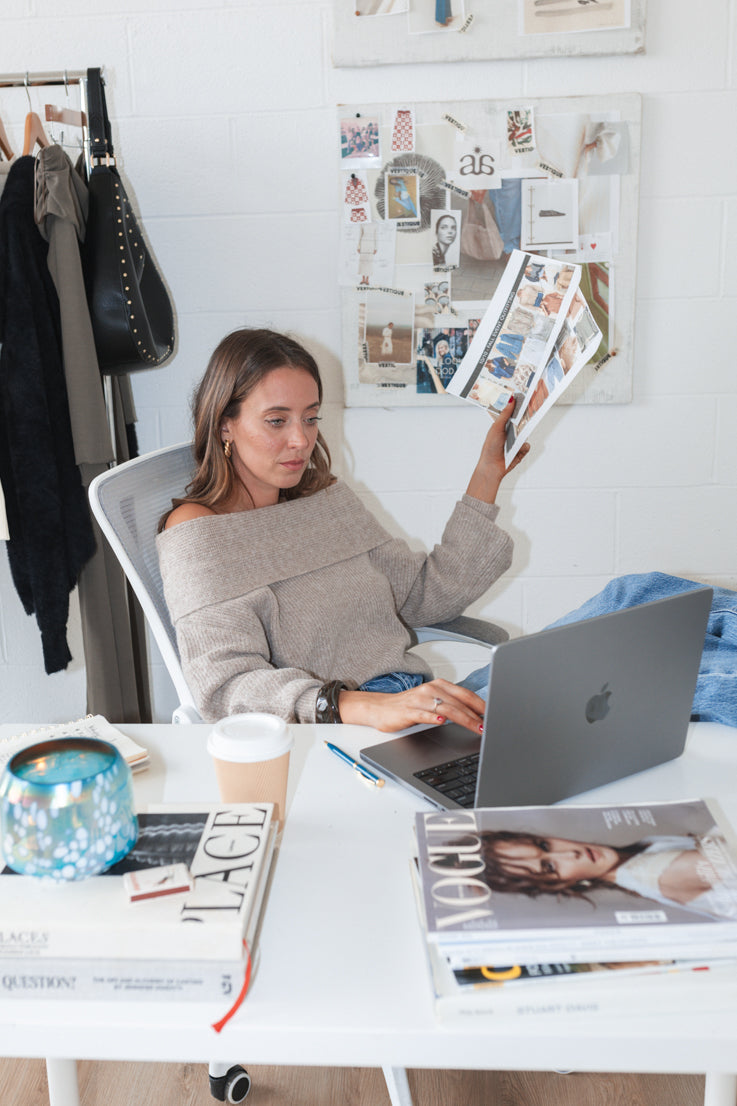 Maglione Aspettando Pazientemente