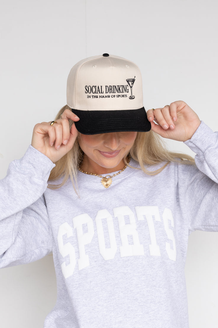 Cappello da bere sociale