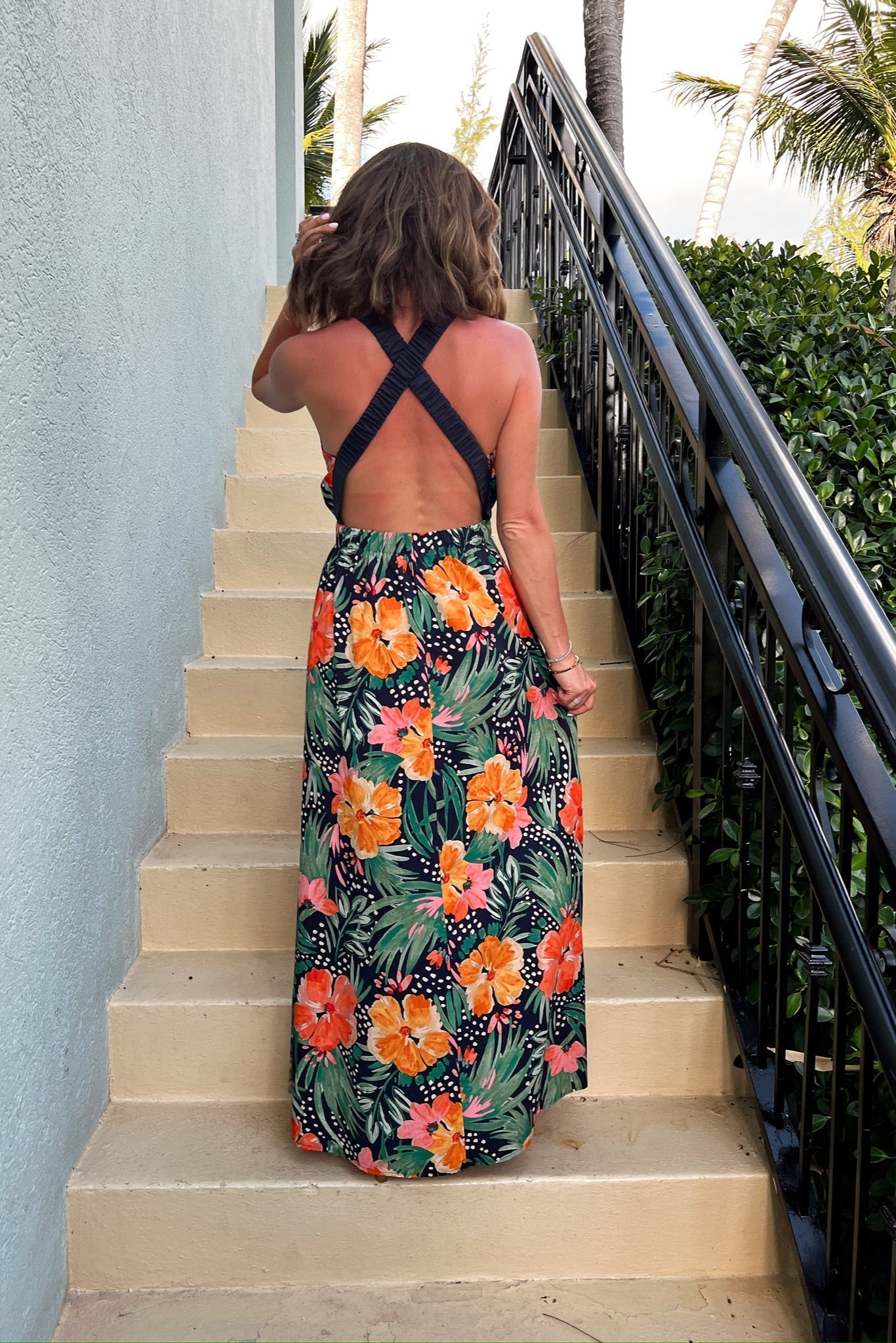 Abito estivo con motivi botanici