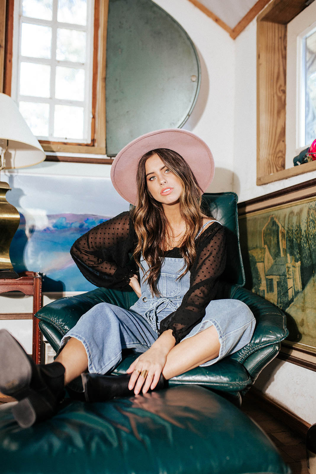 Selected Variant Image