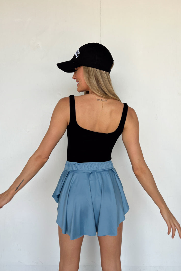 Gonna-pantalone per commissioni