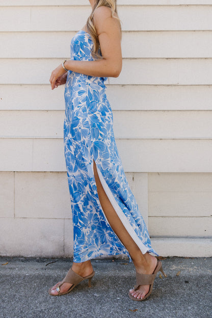 La vita continua a vestirsi