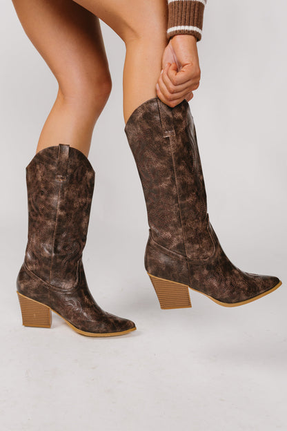 Stivali di mezzogiorno