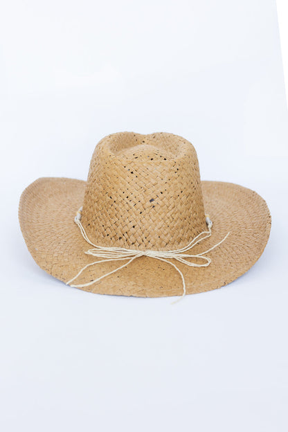 Cappello di paglia baciato dal sole