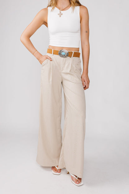 Nastro trasportatore per barili ribaltabili