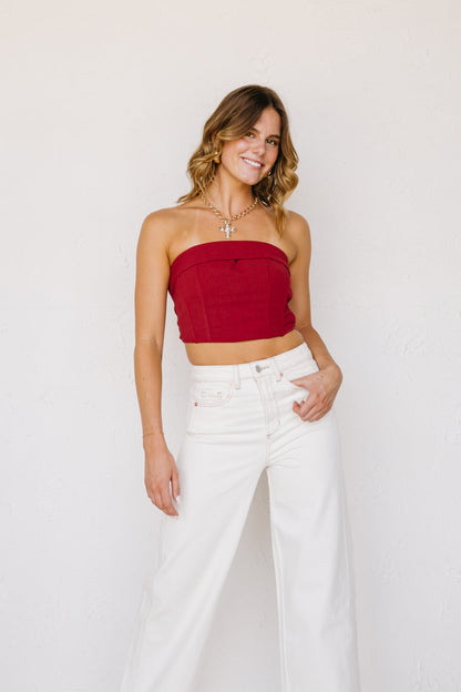 Top senza spalline arrogante