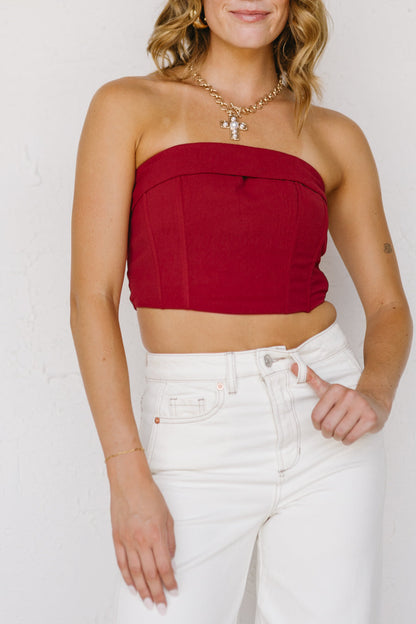 Top senza spalline arrogante