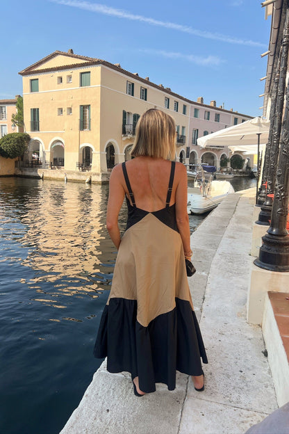 Abito dalle linee pulite