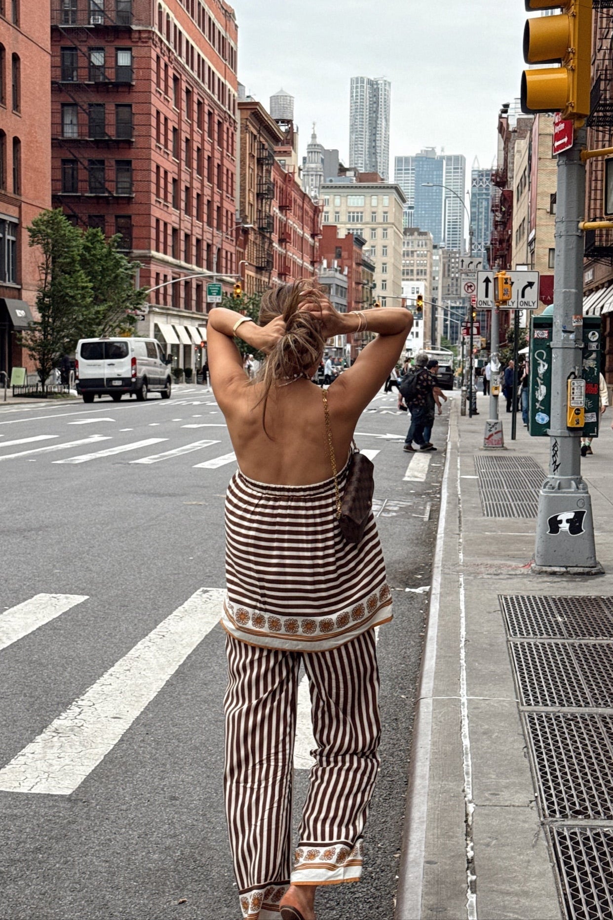 Pantaloni da appuntamento al bar