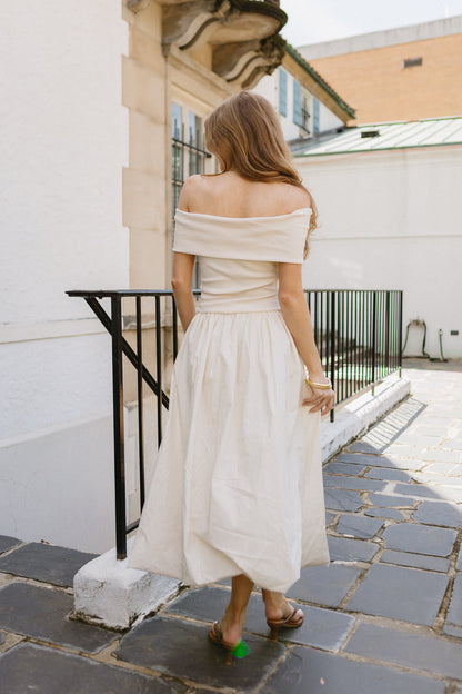 Abito con la testa tra le nuvole