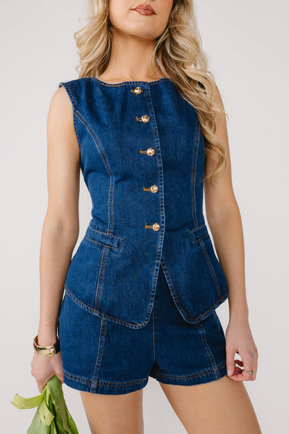 Piazza della città in cima