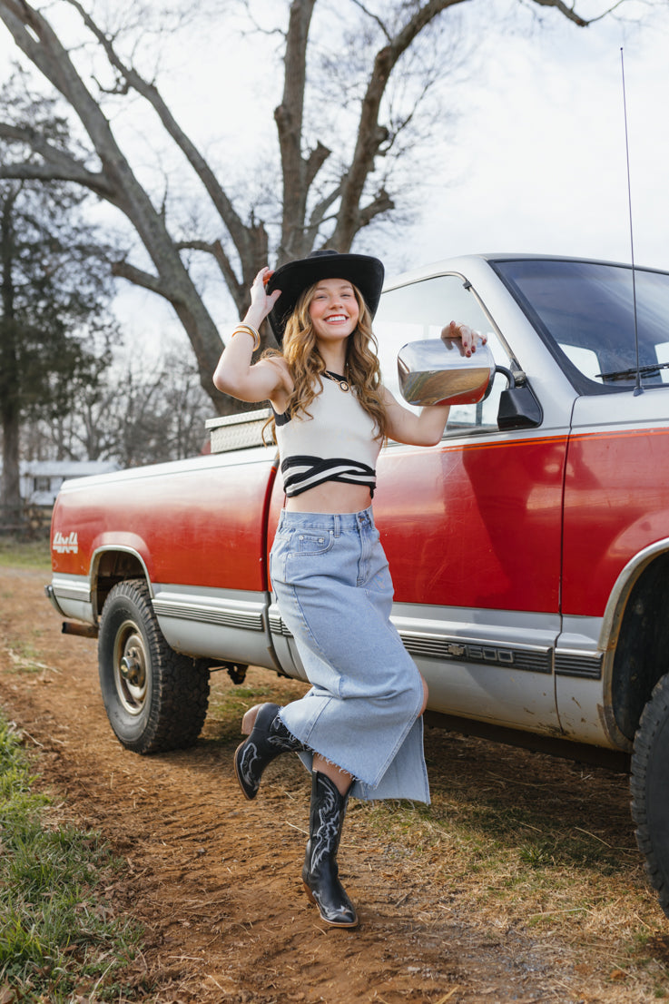 Gonna in denim preferita del fondatore