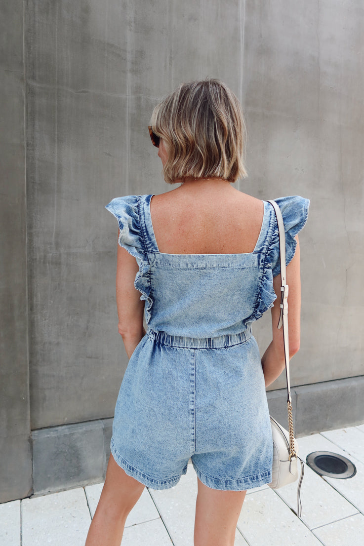 Tuta con testi civettuoli