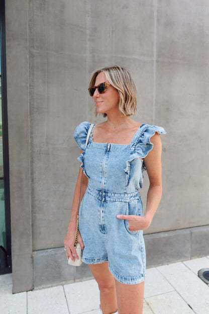 Tuta con testi civettuoli