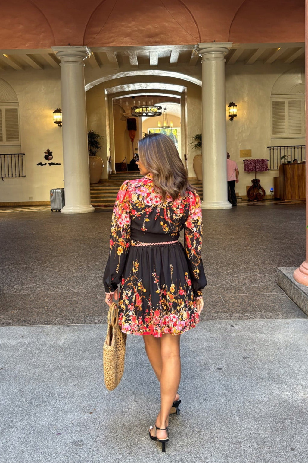 Abito Feels Like Love