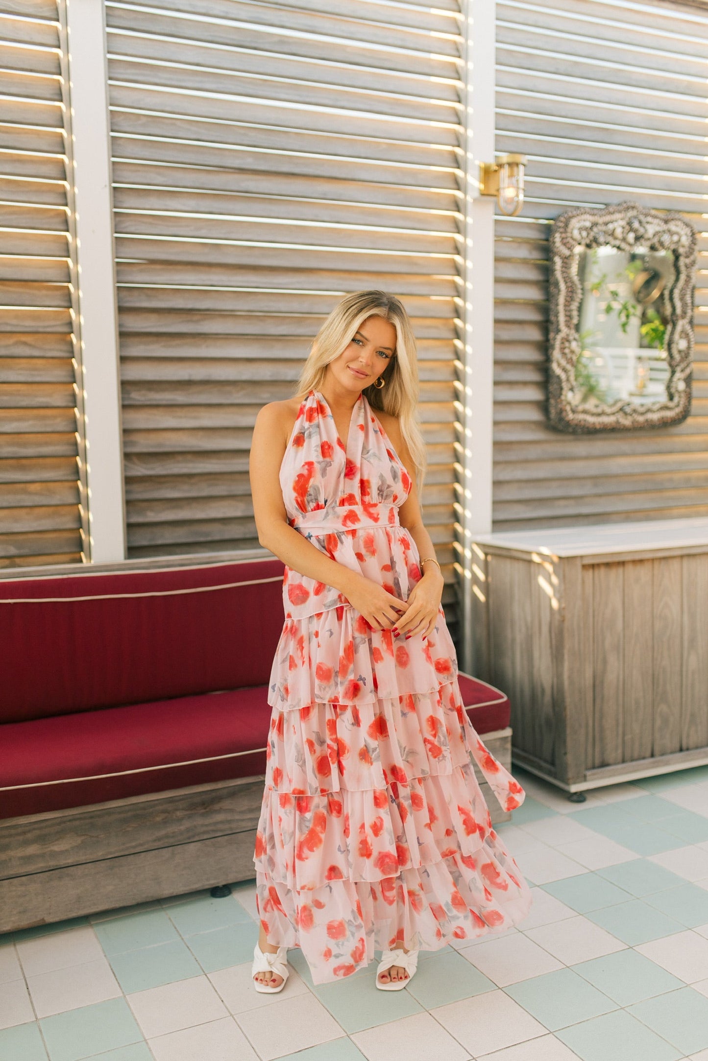 Abito lungo con bouquet di rose