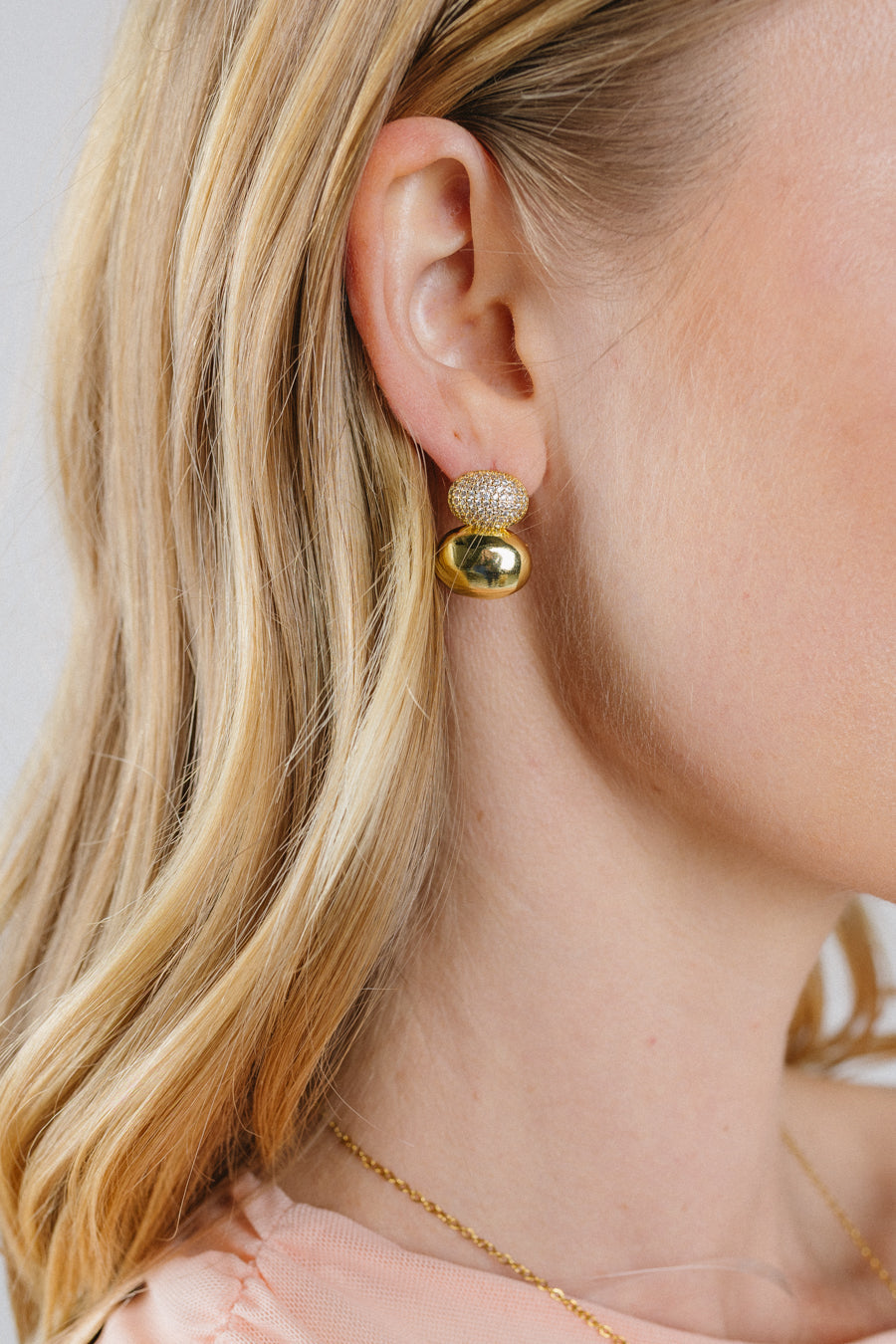 Selected Variant Image