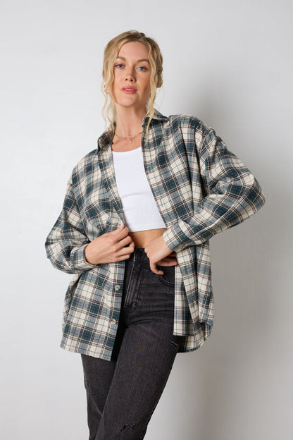 Foglie scricchiolanti in alto