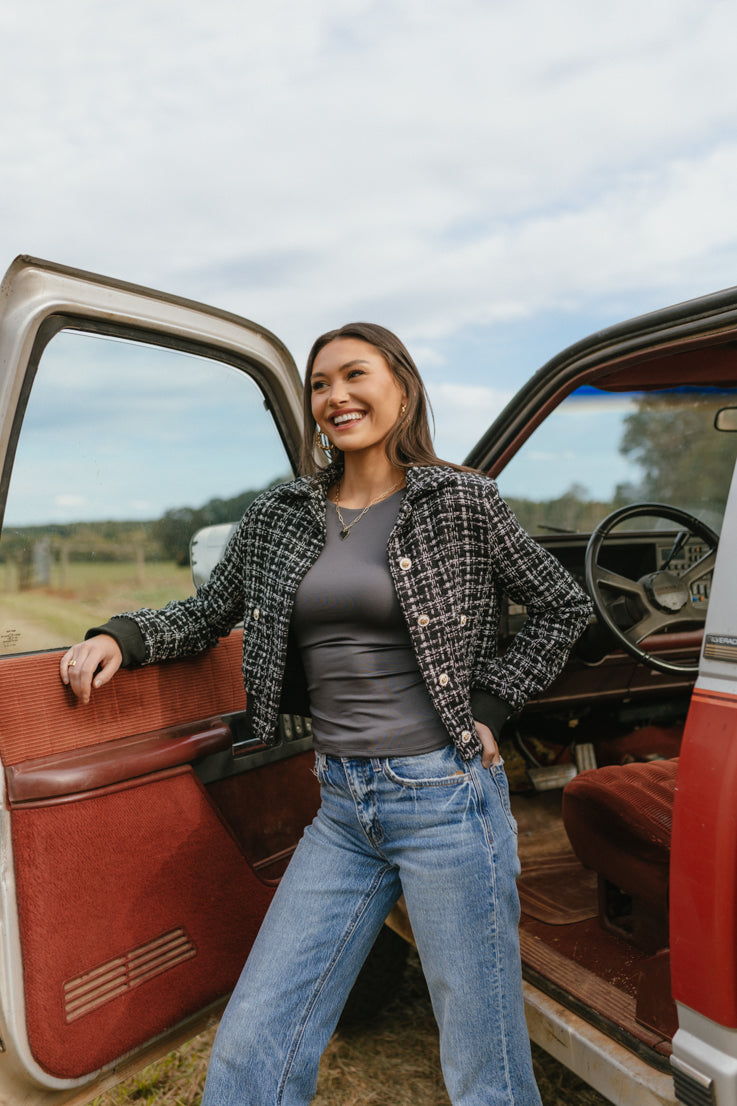 Tieniti stretto a te