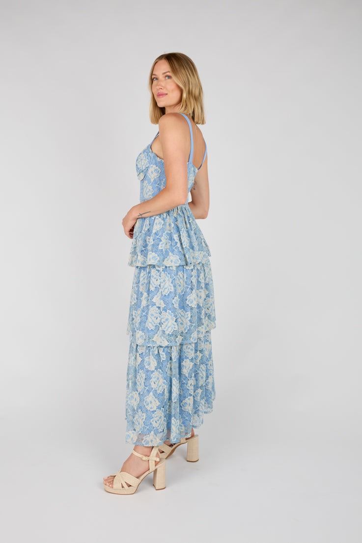 Aggiungi un po' di romanticismo con l'abito lungo