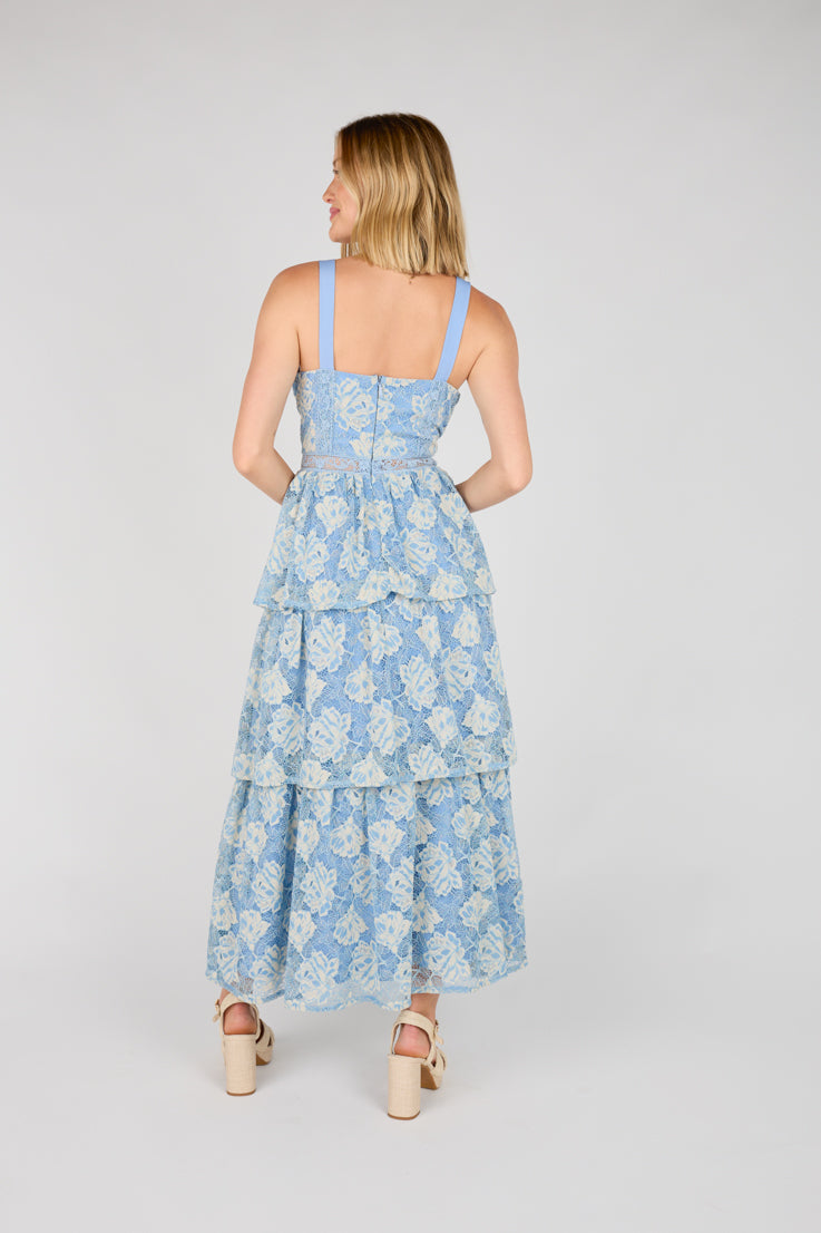 Aggiungi un po' di romanticismo con l'abito lungo