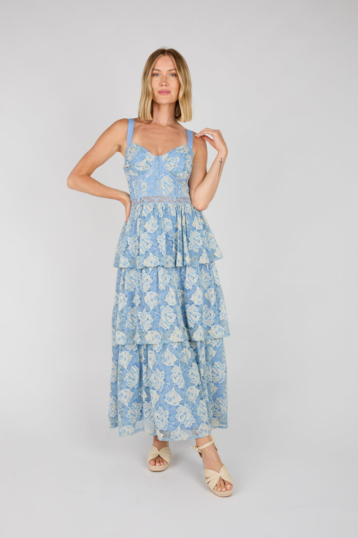 Aggiungi un po' di romanticismo con l'abito lungo