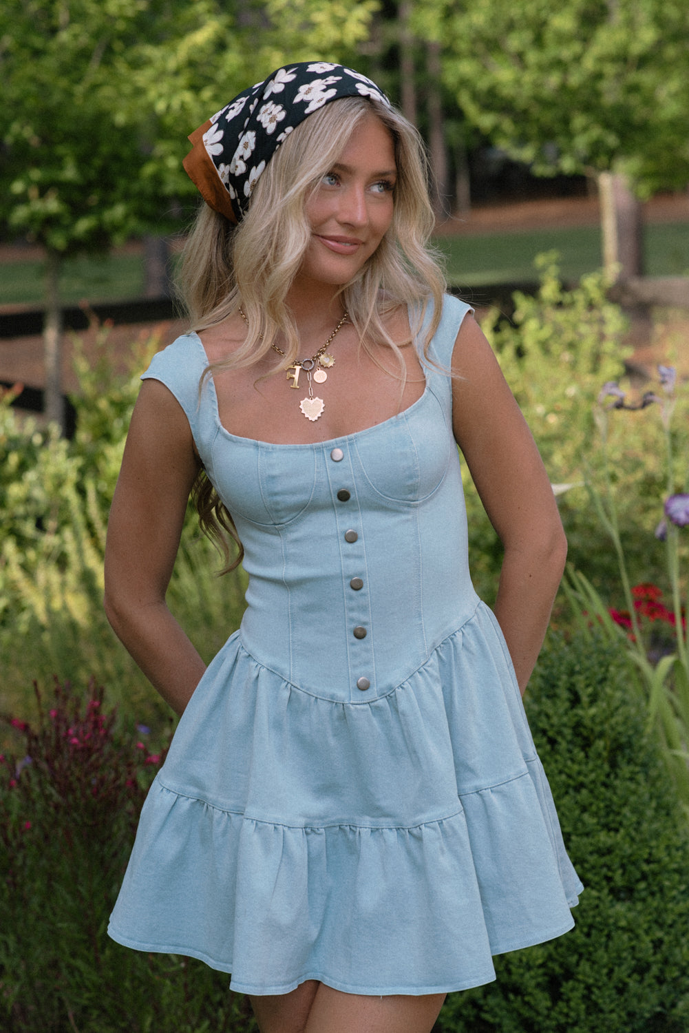 Selected Variant Image