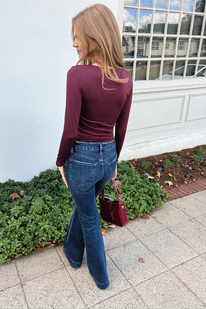 Tieniti stretto a te