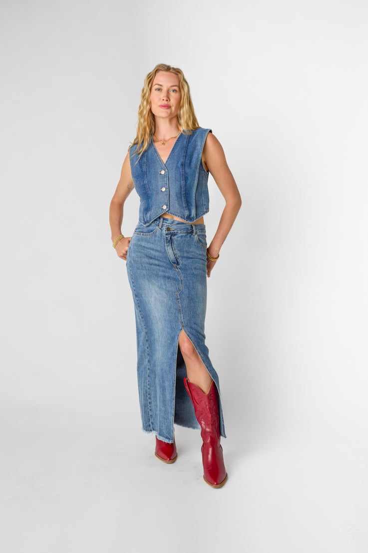 Gilet in denim nebbioso