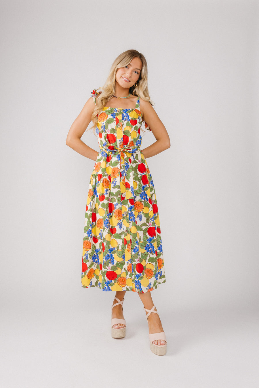 Abito con mix di frutta
