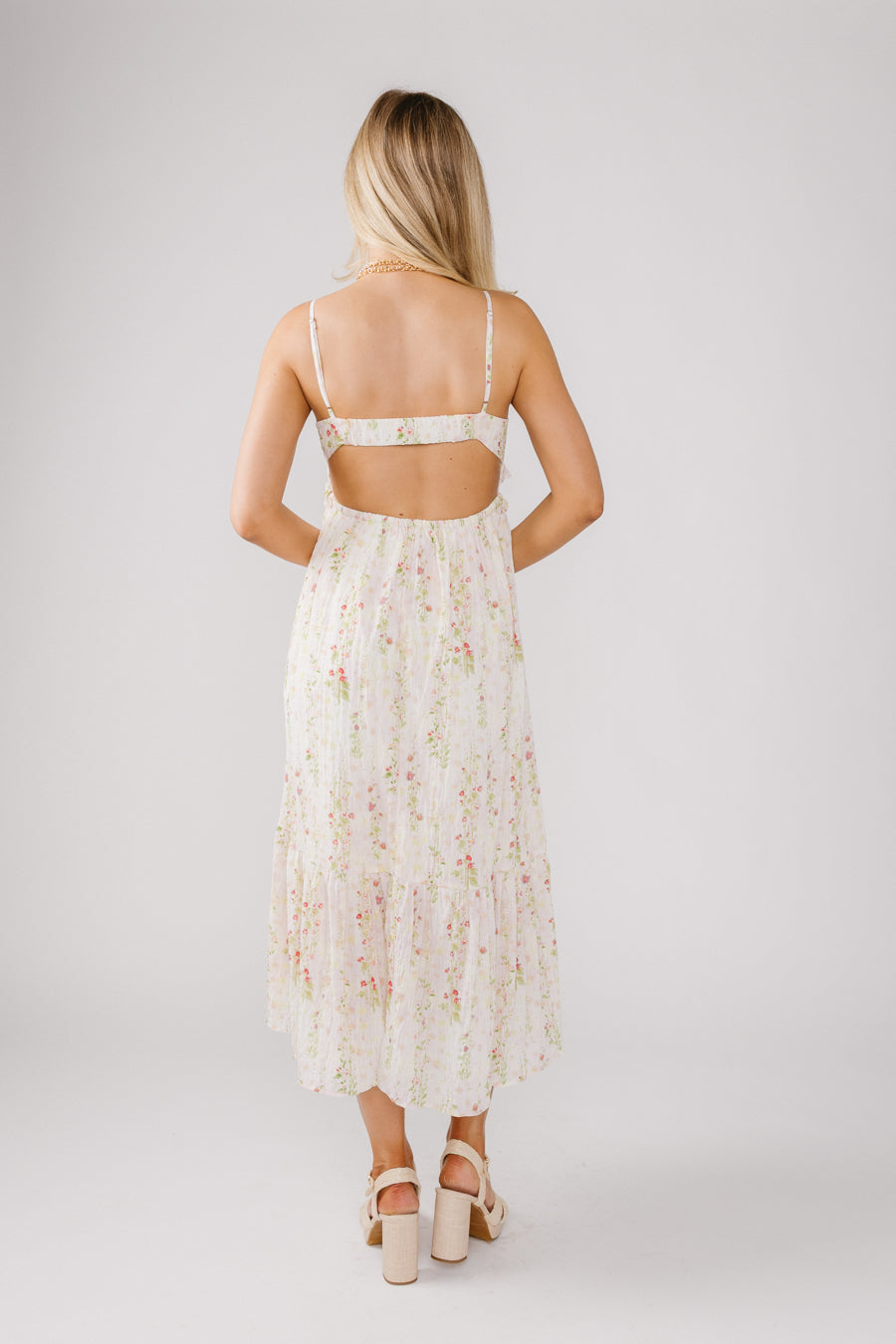 Sotto l'abito di salice