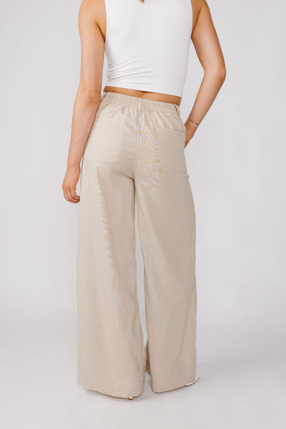 Pantaloni per riunioni mattutine