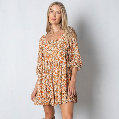 Abito con foglie autunnali