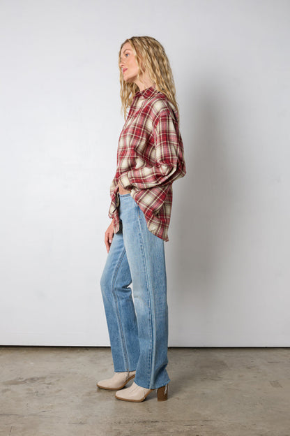 Foglie scricchiolanti in alto