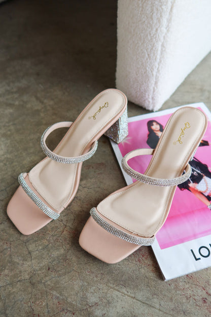 Tacchi scintillanti e brillanti