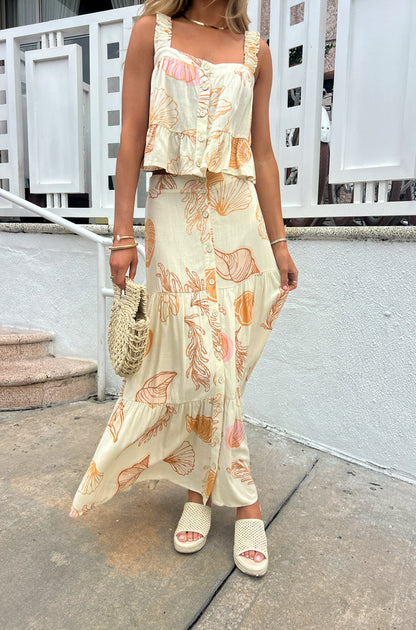 Gonna Colleziona Conchiglie