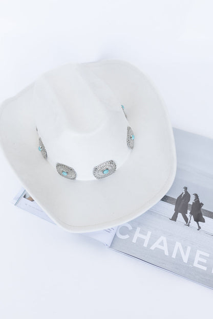 Cappello da cowgirl dall'aspetto audace