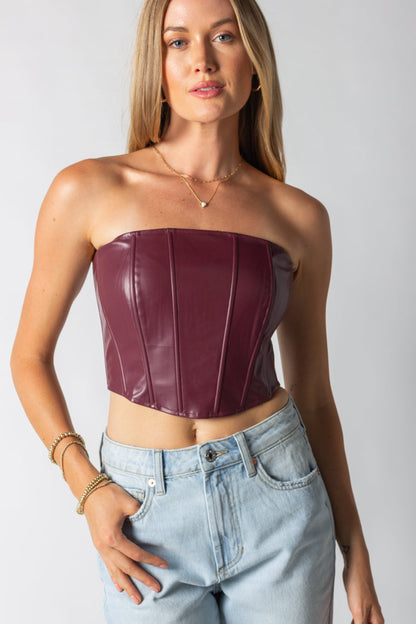 Pronto a cadere in cima